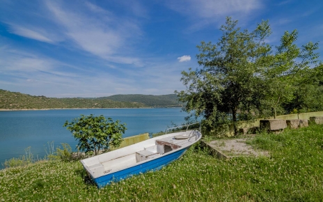 Terrenos privados en diferentes terrazas (el barco es para decoración, no se puede usar)